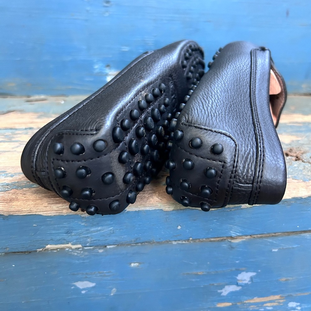 TODS Driving Loafer - Picture 8 of 16